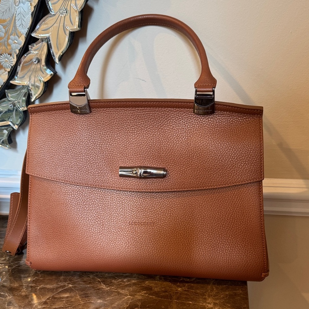 Elegant Longchamp Brown Leather Top-Handle Bag